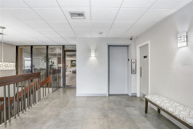 6104 PALMA DEL MAR BOULEVARD S 302, St Petersburg, FL 33715
