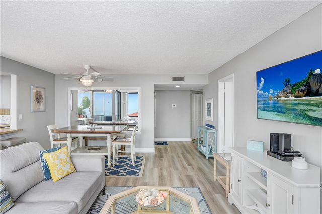 6104 PALMA DEL MAR BOULEVARD S 302, St Petersburg, FL 33715
