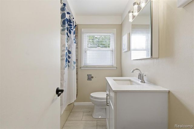 397 Longfellow Street, Inkster, MI 48141