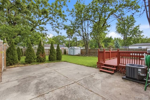 397 Longfellow Street, Inkster, MI 48141