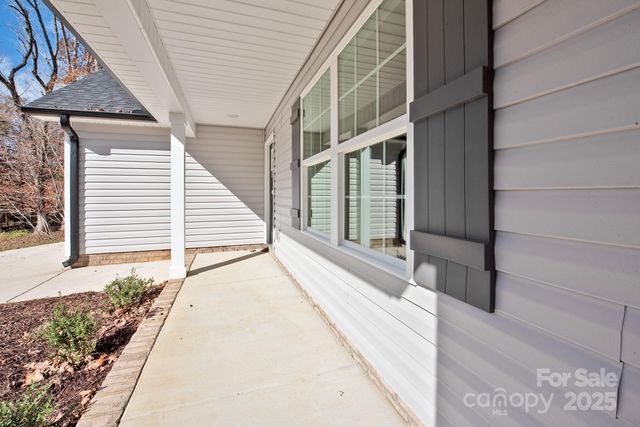 872 Roxboro Drive, Mount Gilead, NC 28025