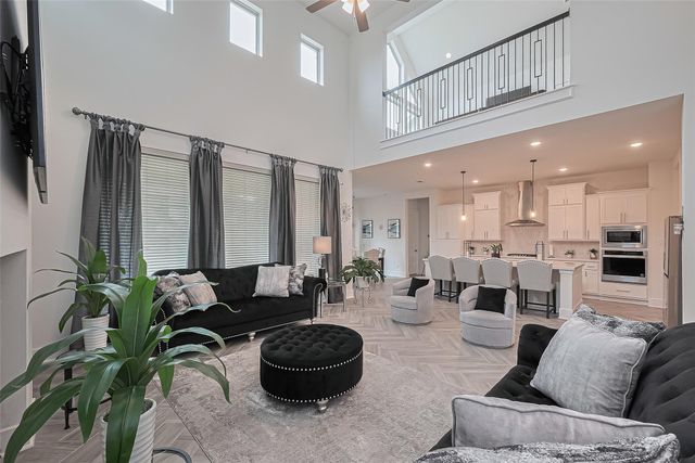 9014 Meadow Bridge Drive, Missouri City, TX 77459