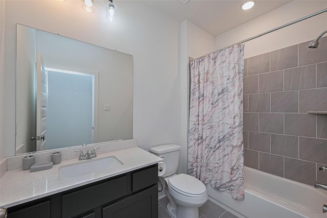 9014 Meadow Bridge Drive, Missouri City, TX 77459