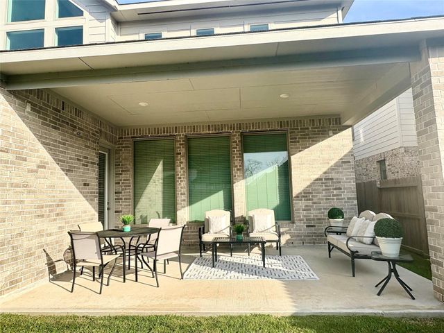 9014 Meadow Bridge Drive, Missouri City, TX 77459