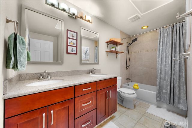 14013 113th Avenue NE, Kirkland, WA 98034
