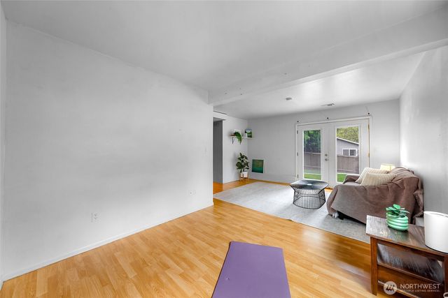 14013 113th Avenue NE, Kirkland, WA 98034