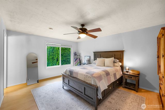 14013 113th Avenue NE, Kirkland, WA 98034