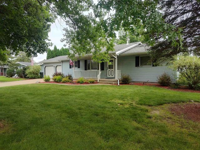 901 E Bluff St Street, Boscobel, WI 53805