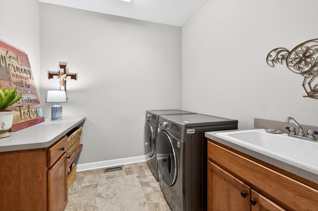 20596 Kearney Path, Lakeville, MN 55044