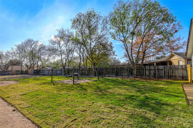 10509 Macmora RD A, Austin, TX 78758