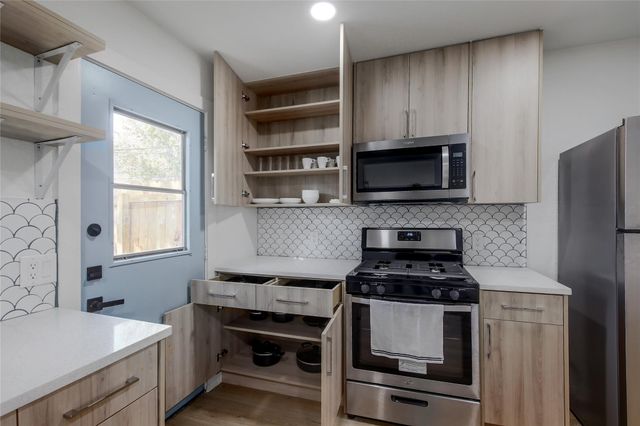 10509 Macmora RD A, Austin, TX 78758