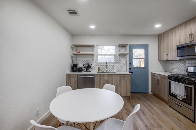10509 Macmora RD A, Austin, TX 78758