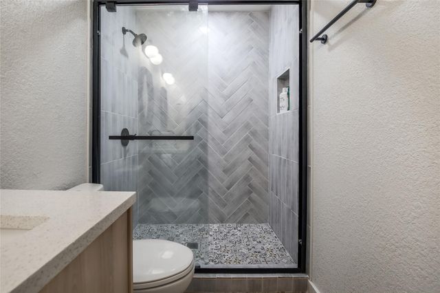 10509 Macmora RD A, Austin, TX 78758