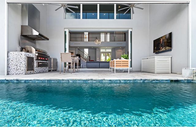 807 Dover Street, Boca Raton, FL 33487
