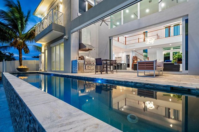 807 Dover Street, Boca Raton, FL 33487