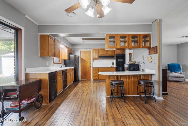 2208 Popp'S Ferry Road, Biloxi, MS 39532