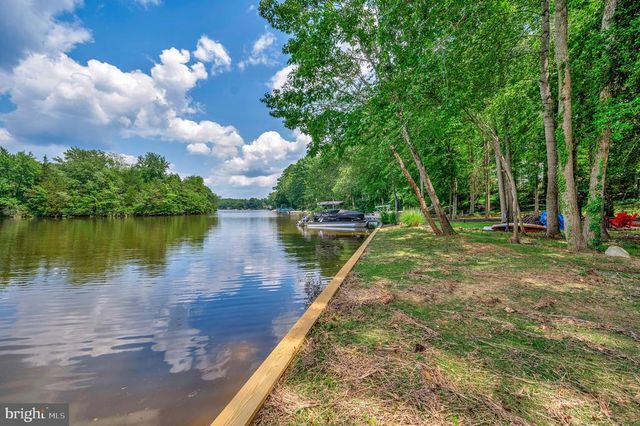 1915 LAKEVIEW PKWY, Locust Grove, VA 22508