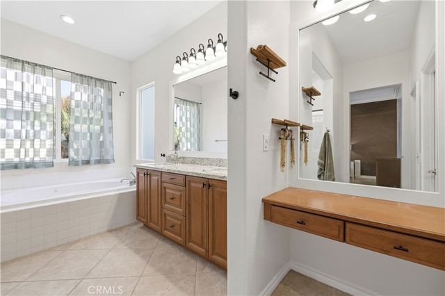 2004 Turnberry Drive, Oxnard, CA 93036