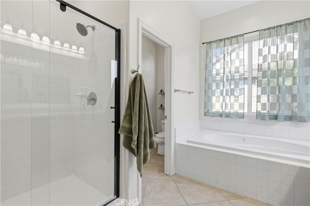 2004 Turnberry Drive, Oxnard, CA 93036