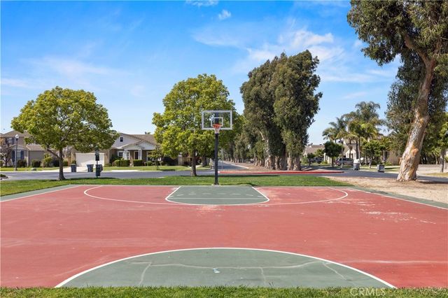 2004 Turnberry Drive, Oxnard, CA 93036