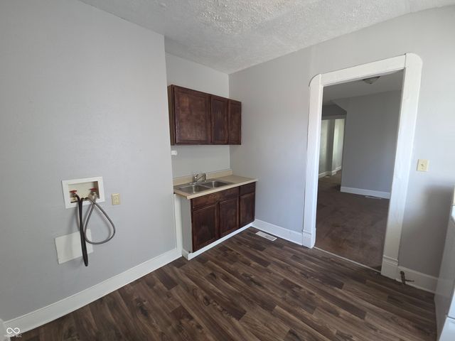 518 W 28th Street, Indianapolis, IN 46208