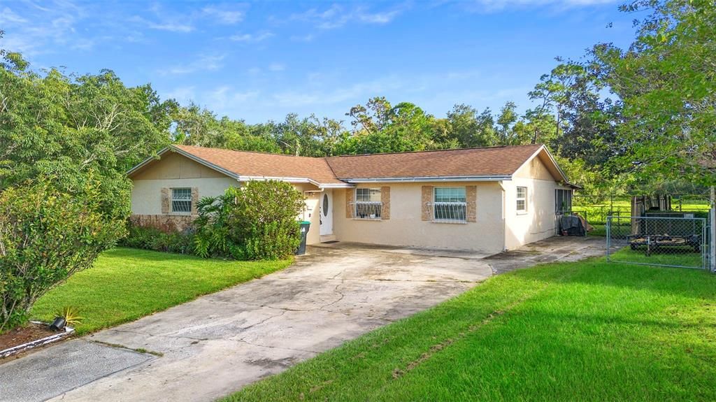 8448 DIMARE DRIVE, Orlando, FL 32822