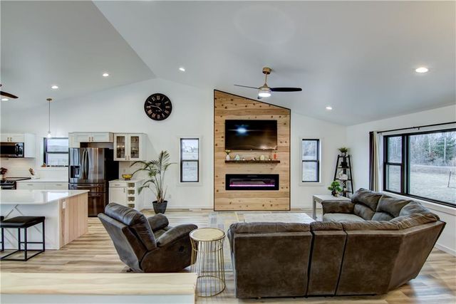 10612 170th Street, Chippewa Falls, WI 54729