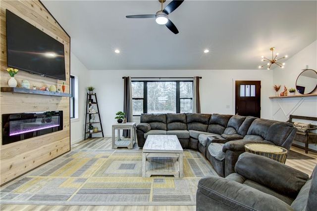 10612 170th Street, Chippewa Falls, WI 54729