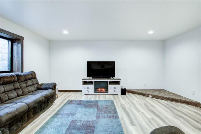 10612 170th Street, Chippewa Falls, WI 54729