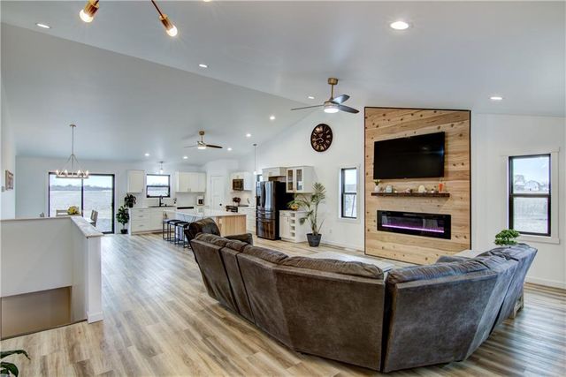 10612 170th Street, Chippewa Falls, WI 54729