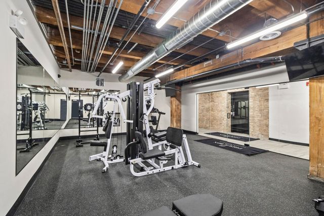 153 W Ohio Street 401, Chicago, IL 60654