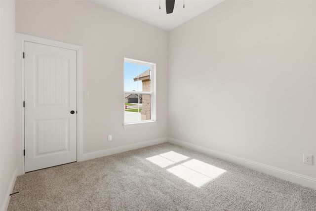 728 Raylan Street, Springtown, TX 76082