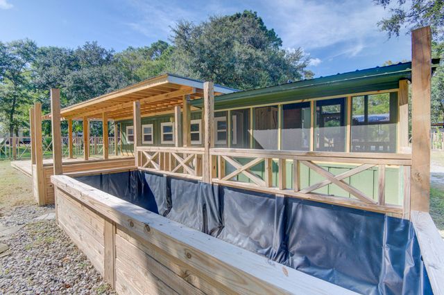 85 Our Street, Vernon, FL 32462