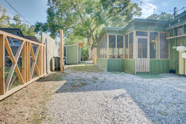 85 Our Street, Vernon, FL 32462