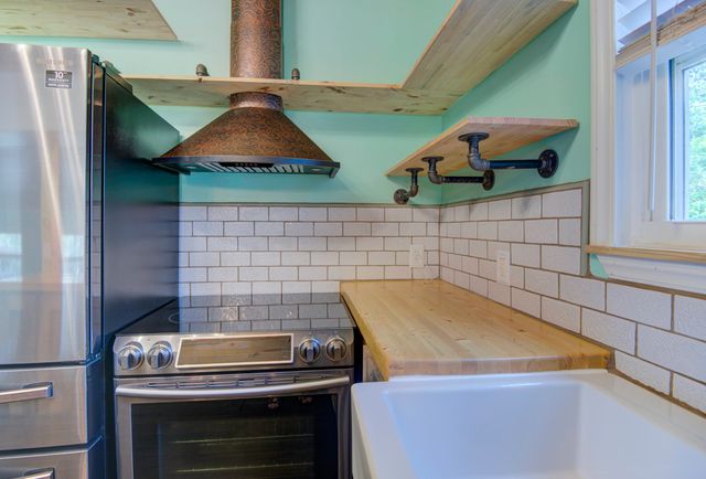 85 Our Street, Vernon, FL 32462