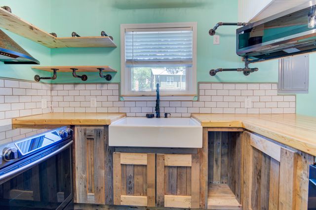 85 Our Street, Vernon, FL 32462