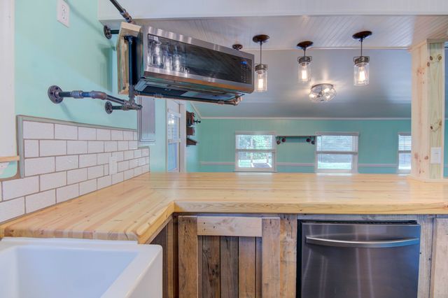 85 Our Street, Vernon, FL 32462