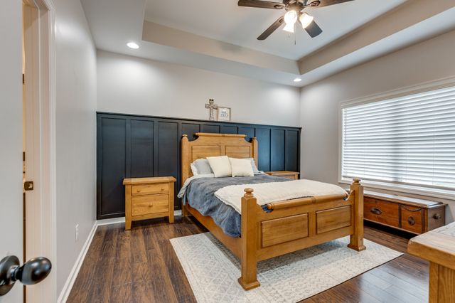 2513 Warners Rdg, Chapel Hill, TN 37034