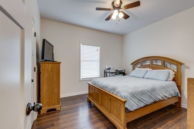 2513 Warners Rdg, Chapel Hill, TN 37034