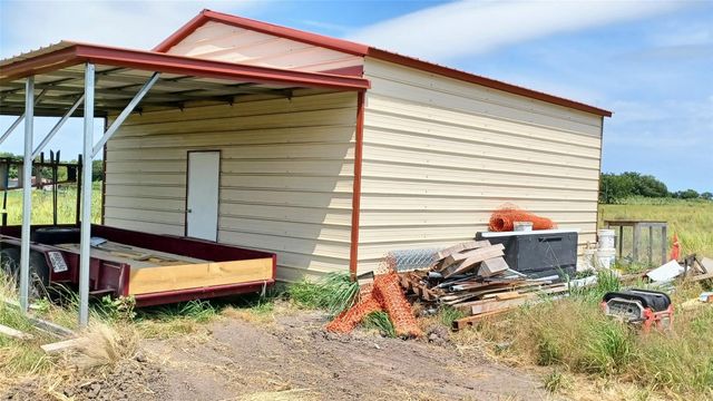 4021 County Road 4805, Ladonia, TX 75449