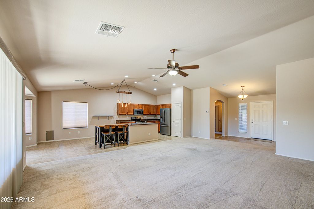 1243 W CASTLE Drive, Casa Grande, AZ 85122 — photo 3