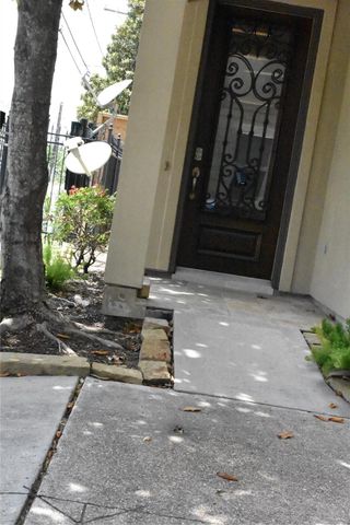 2919 Pease Street, Houston, TX 77003