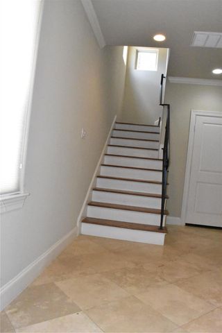 2919 Pease Street, Houston, TX 77003