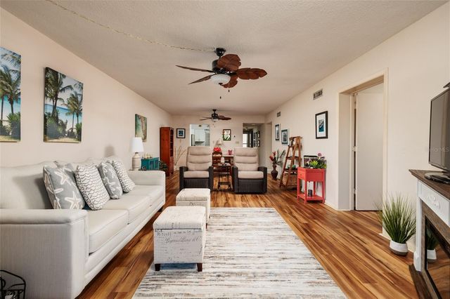3789 46TH AVENUE S 101, St Petersburg, FL 33711