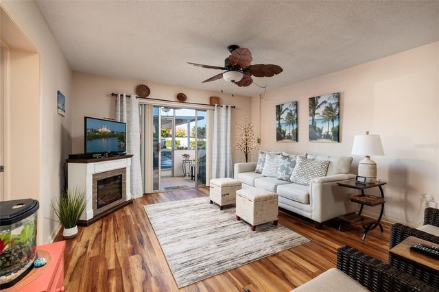 3789 46TH AVENUE S 101, St Petersburg, FL 33711