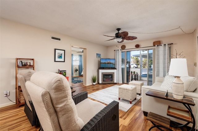 3789 46TH AVENUE S 101, St Petersburg, FL 33711