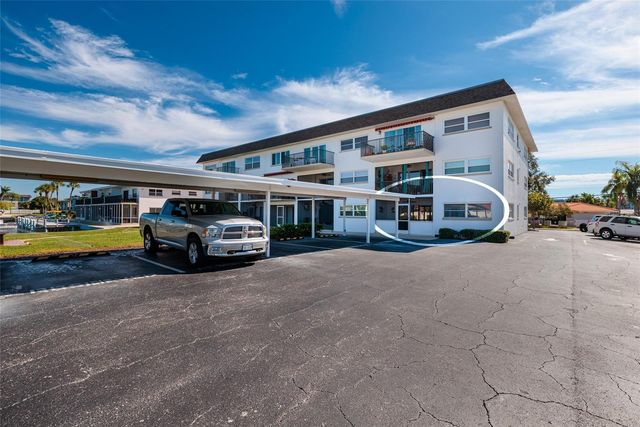 3789 46TH AVENUE S 101, St Petersburg, FL 33711