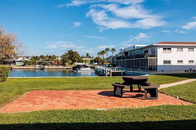 3789 46TH AVENUE S 101, St Petersburg, FL 33711