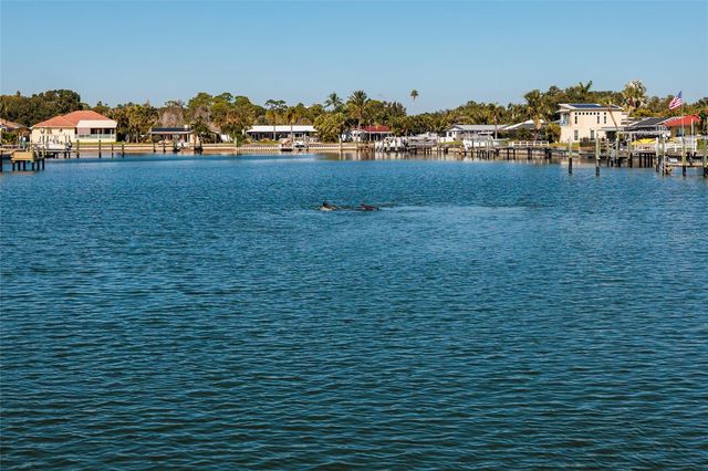 3789 46TH AVENUE S 101, St Petersburg, FL 33711