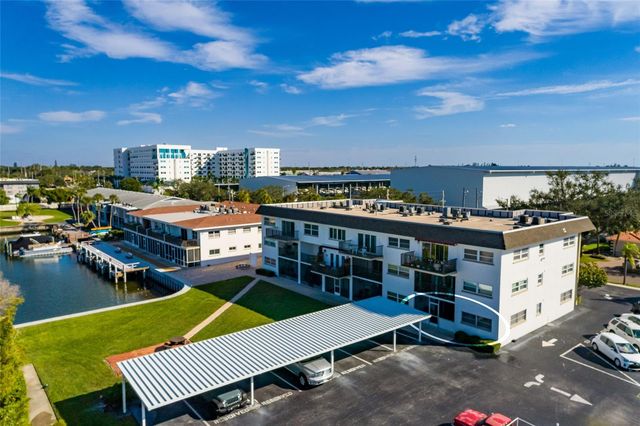 3789 46TH AVENUE S 101, St Petersburg, FL 33711